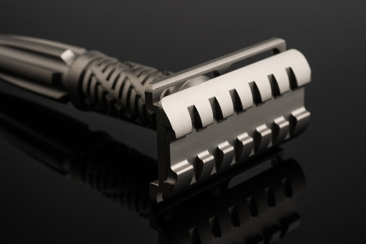 Assassin Master  Edition Razor - Titanium Alloy